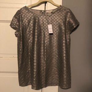 NWT Loft Top. Size Medium Petite.